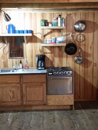 Robert's Redneck Retreat - Doniphan, MO