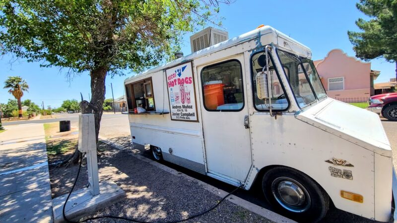 L&L Ricos Hotdogs - Douglas, AZ