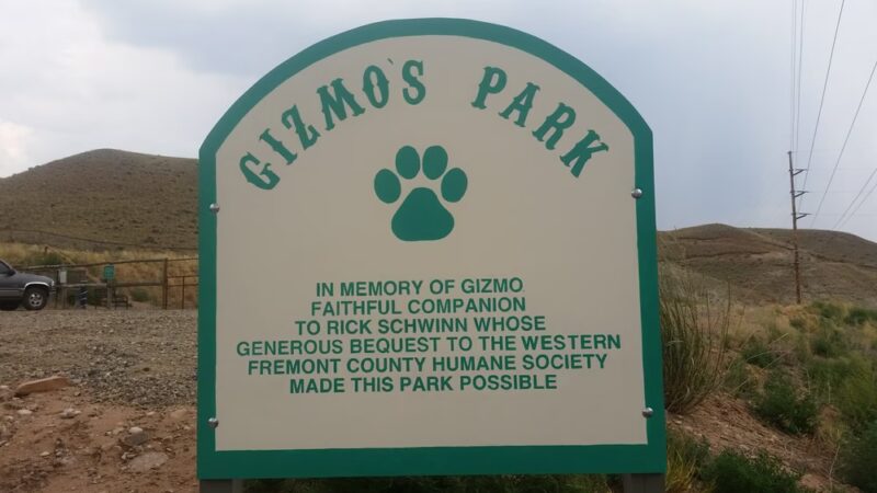 Gizmo's Dog Park - Dubois, WY