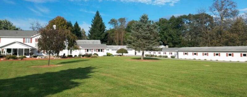 May's Kennel - Duncansville, PA