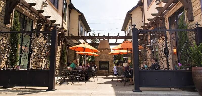 The Dundee Hotel - Dundee, OR