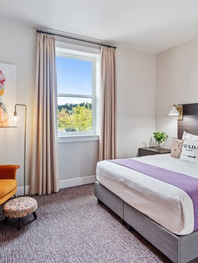 The Dundee Hotel - Dundee, OR