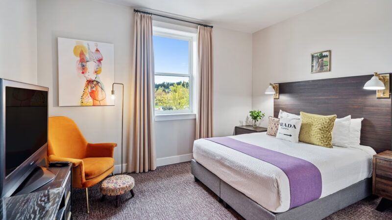 The Dundee Hotel - Dundee, OR