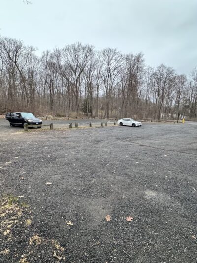 Miller's Pond State Park (Parking Lot) - Durham, CT
