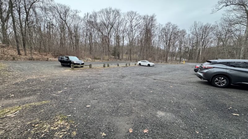 Miller's Pond State Park (Parking Lot) - Durham, CT