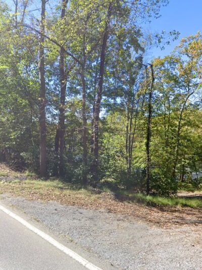 Twin River Campground Driveway - Eagle Rock, VA