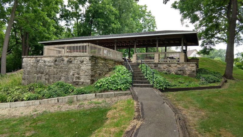 Gramercy Park - East Dubuque, IL