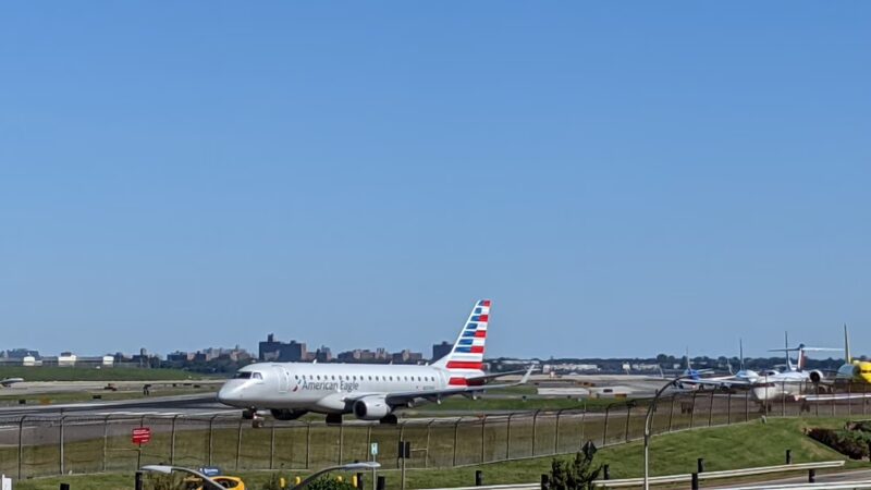 Airplane Viewing At LaGuardia Airport - East Elmhurst, NY