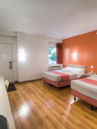 Motel 6 Niantic, CT - New London - East Lyme, CT
