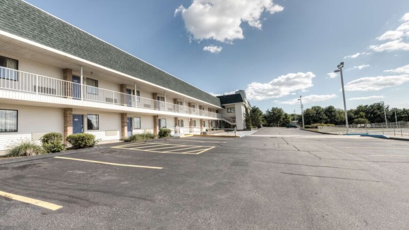 Motel 6 Niantic, CT - New London - East Lyme, CT
