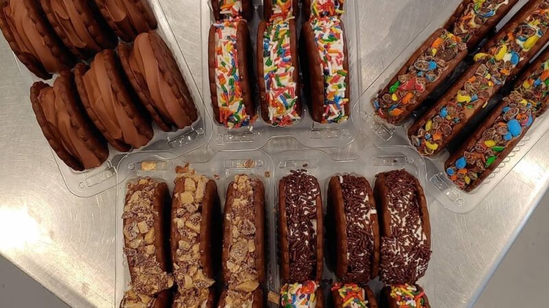 Rayzor's Dawg House - Eden, NY