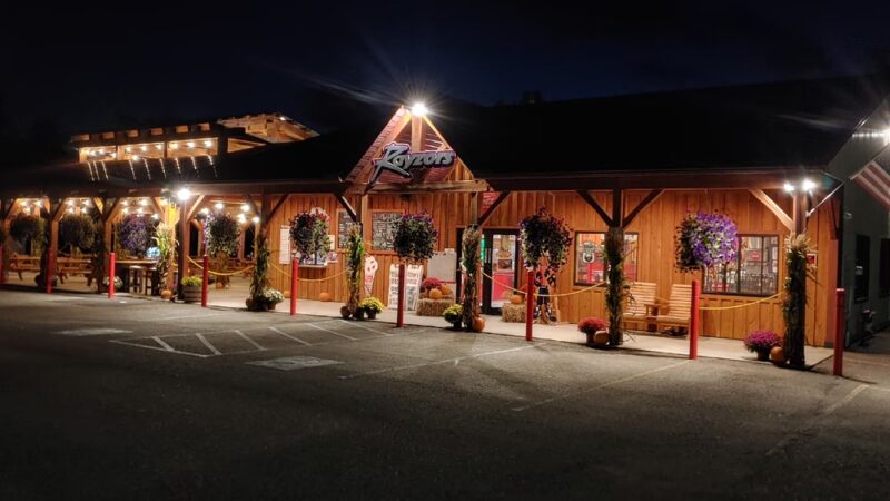 Rayzor's Dawg House - Eden, NY