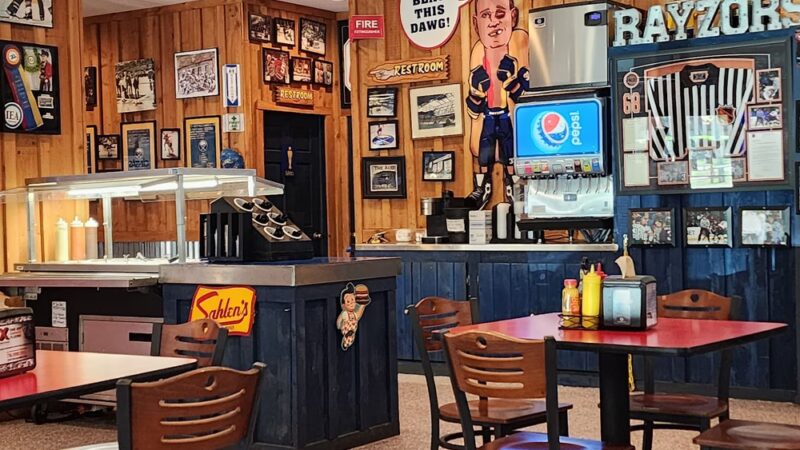 Rayzor's Dawg House - Eden, NY