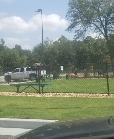 Dog Park at Love's Travel Stops - Ellabell, GA