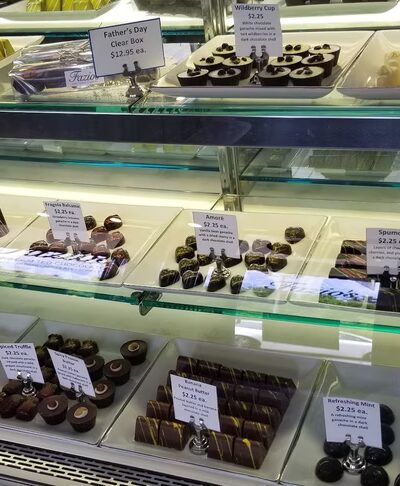 Elm Grove Park & Shop - Elm Grove, WI