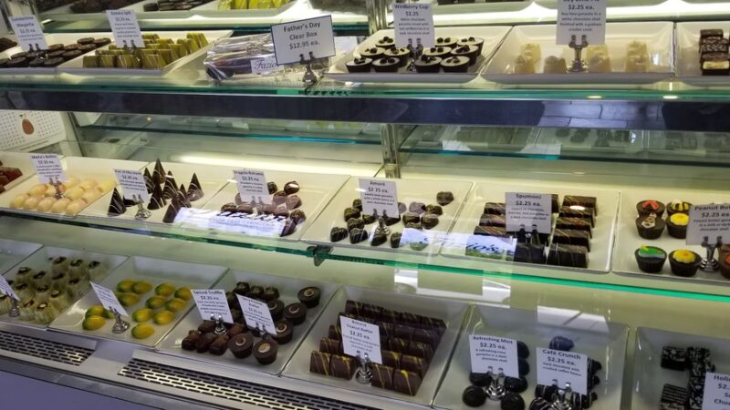 Elm Grove Park & Shop - Elm Grove, WI