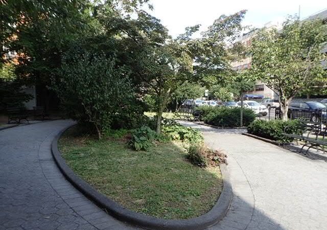 O'Connor's Tail - Elmhurst, NY