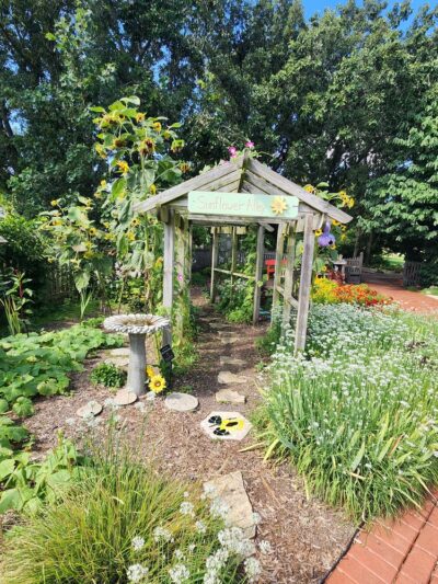 CHILDREN'S GARDEN - Elwood, IL