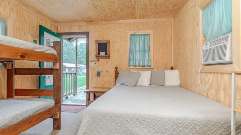 Two Rivers Ozark Cabins and Glamping Tents - Eminence, MO