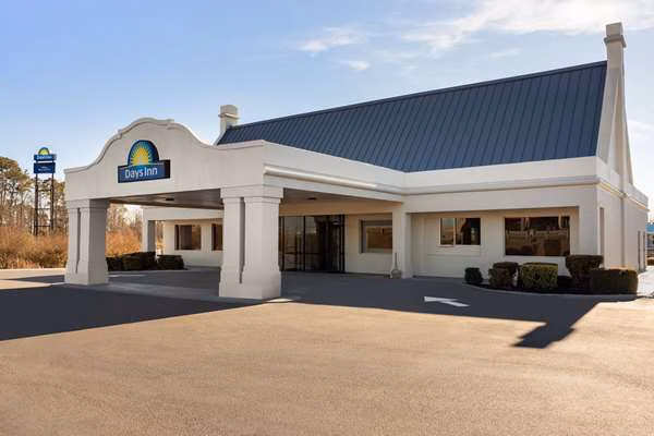 Baymont by Wyndham Emporia VA - Emporia, VA
