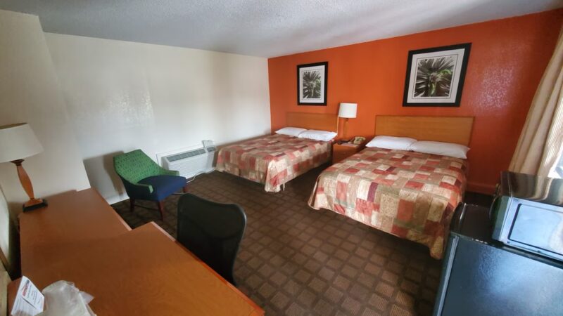 Relax Inn Emporia - Emporia, VA