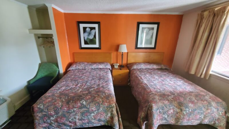 Relax Inn Emporia - Emporia, VA