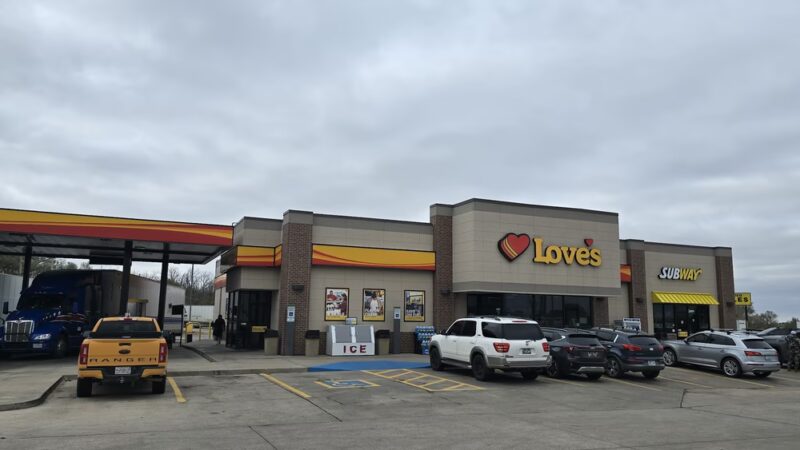 Dog Park at Love's Travel Stops - Erick, OK