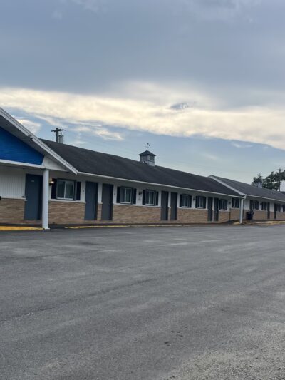 Farmington Motel - Farmington, ME