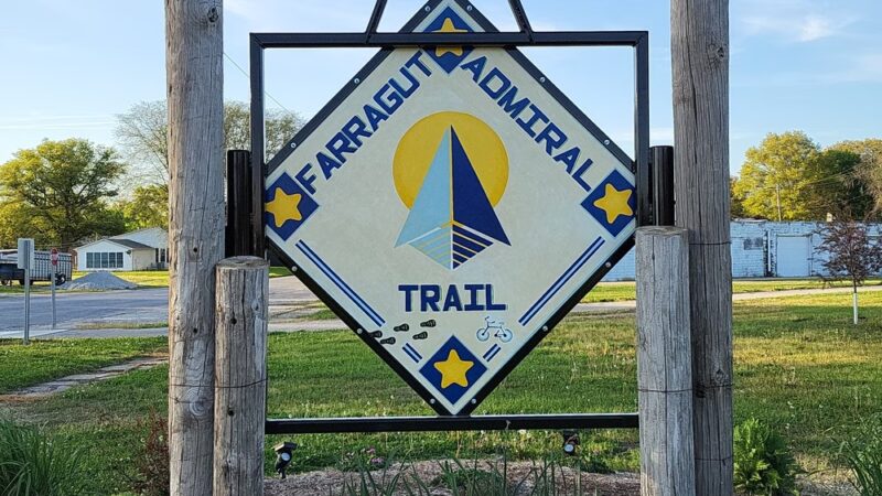 Farragut Admiral Trail parking - Farragut, IA