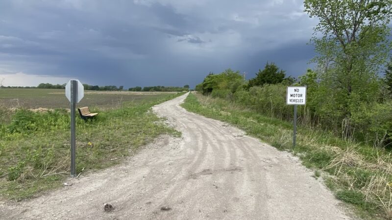 Farragut Admiral Trail parking - Farragut, IA