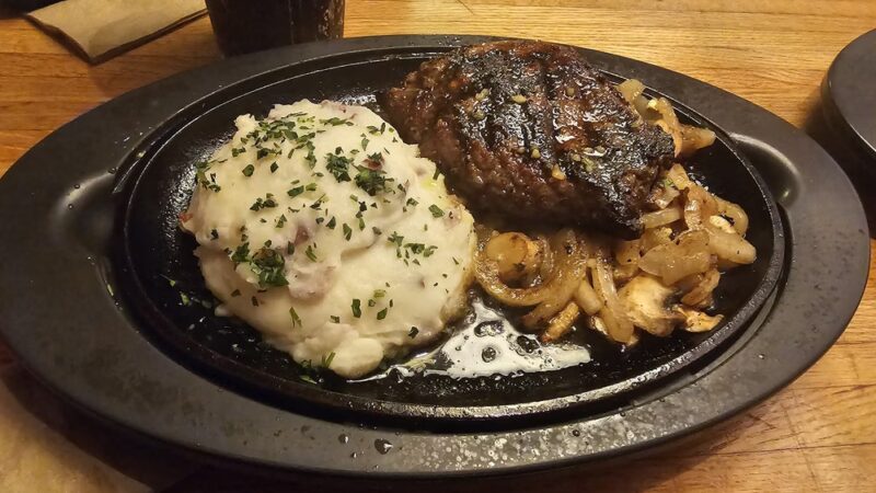 Applebee's Grill + Bar - Folsom, PA