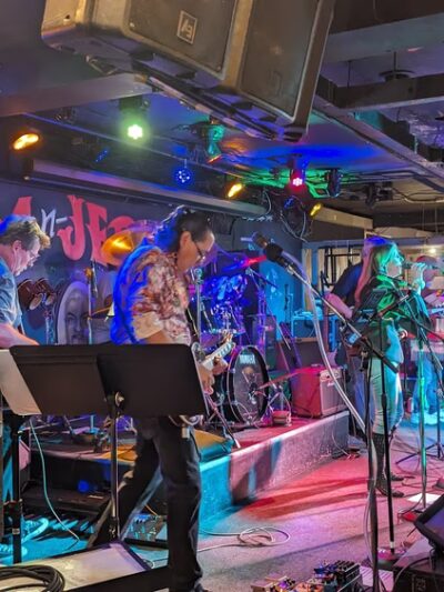 Tom N Jerry's - Folsom, PA