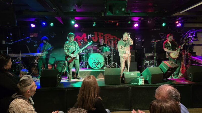 Tom N Jerry's - Folsom, PA