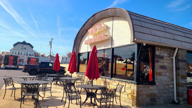 Zac's Hamburgers - Folsom, PA