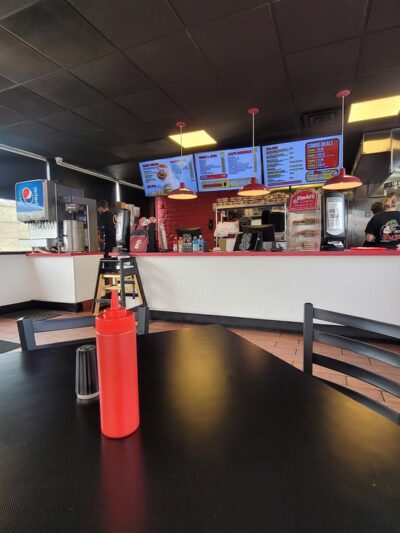 Zac's Hamburgers - Folsom, PA