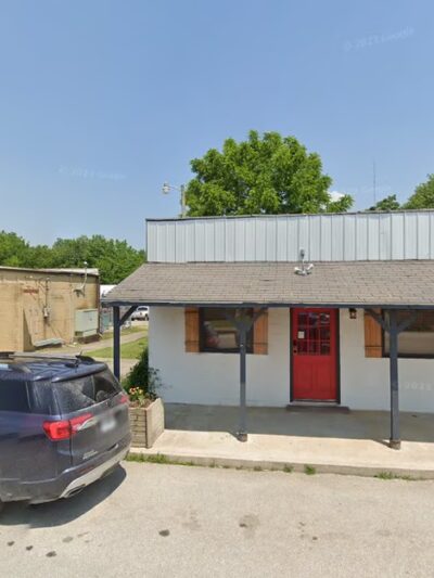 Black Dog Inn - Fordland, MO