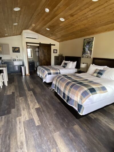 Woodland Inns - Forks, WA