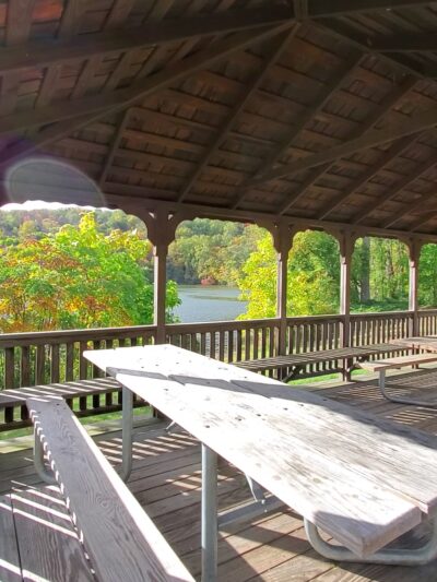 Brooks Lake Parking - Fort Montgomery, NY