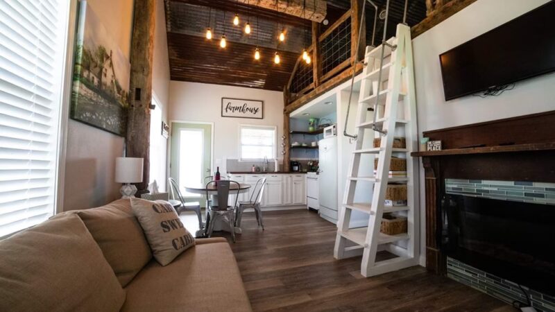 French Village - French Village, MO