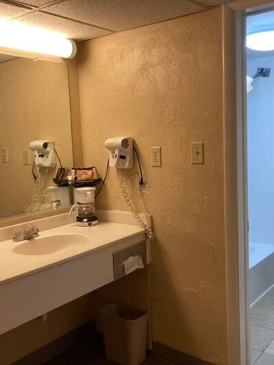 Baymont by Wyndham Front Royal Near Shenandoah National Park - Front Royal, VA