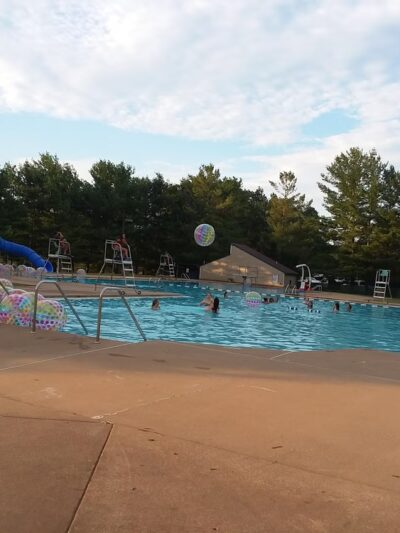 Bing Crosby Stadium Parking - Front Royal, VA