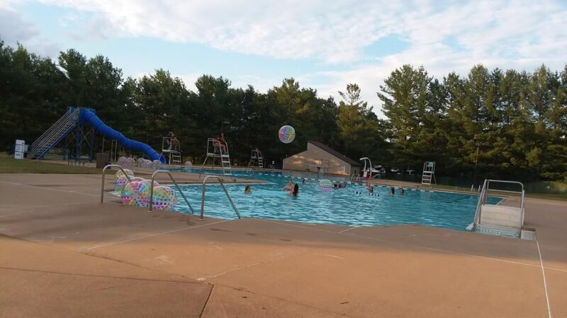 Bing Crosby Stadium Parking - Front Royal, VA