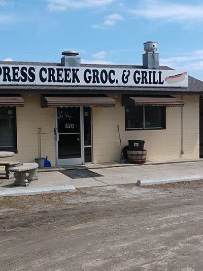 Cypress Creek Grocery & Grill - Garland, NC