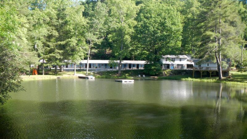 3B's Inn - Gerton, NC