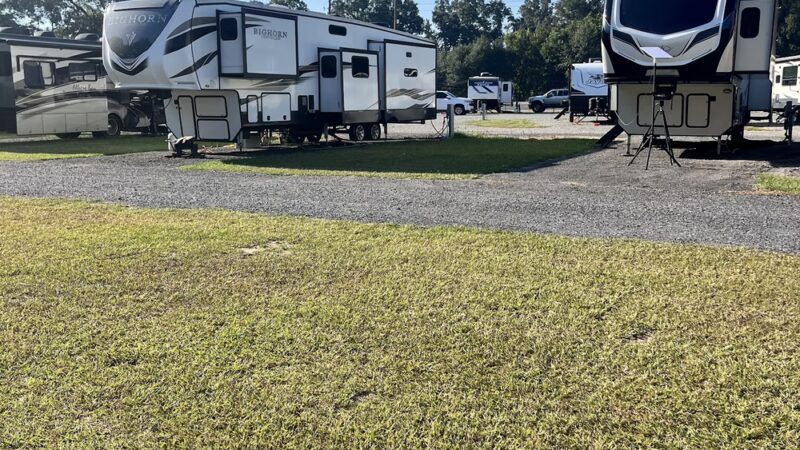 Heavenly Acres RV Park - Gilbert, LA
