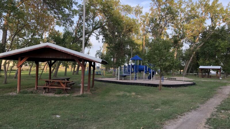 Glenfield City Park Campground - Glenfield, ND