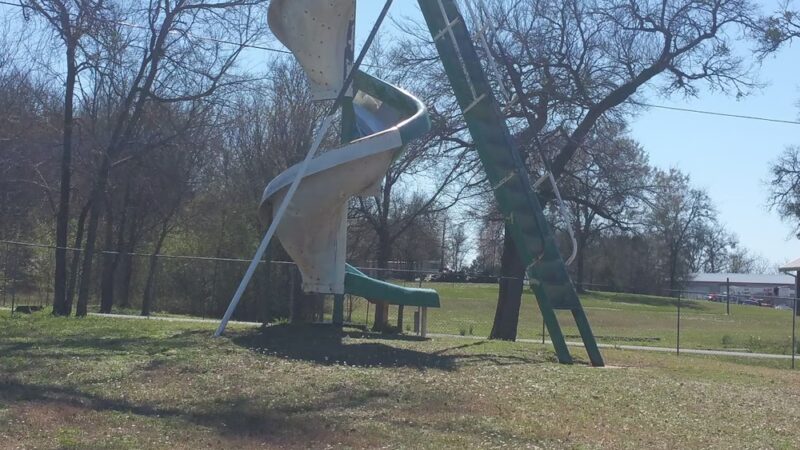 RAY FINE PARK - Gore, OK