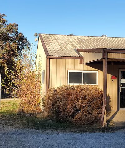 Graff Veterinarian Clinic - Graff, MO