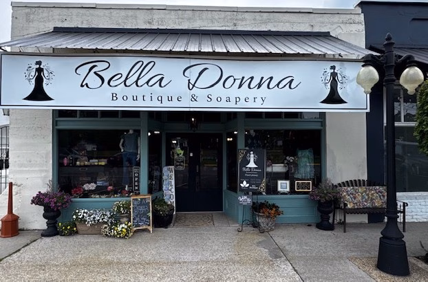 Bella Donna Boutique & Soapery - Grand Cane, LA