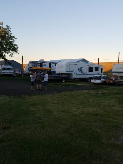 Grass Valley RV Park - Grass Valley, OR